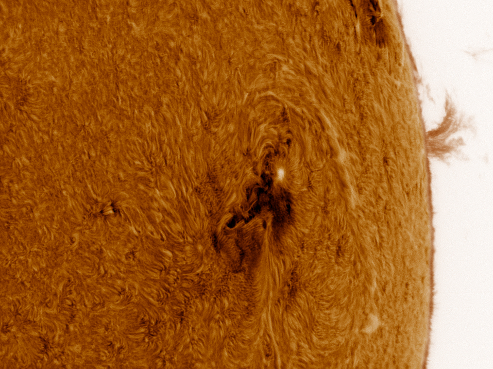 SUN0021c 09 05 2014